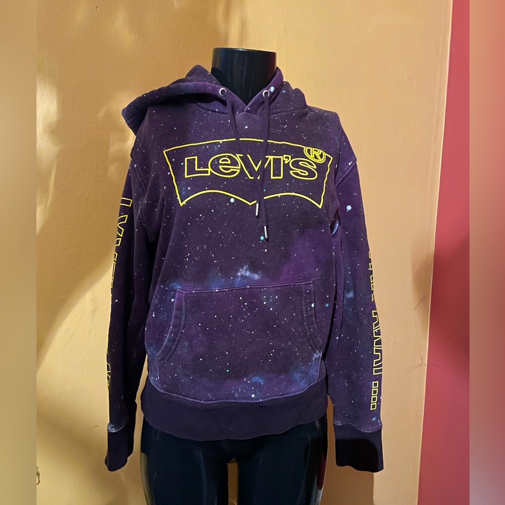 Women’s Levi’s Star Wars Hoodie ( small )